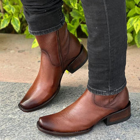 Kit Bota Maverick Masculino de Couro Legítimo com 3 Brindes – Cinto, Chapéu e Carteira