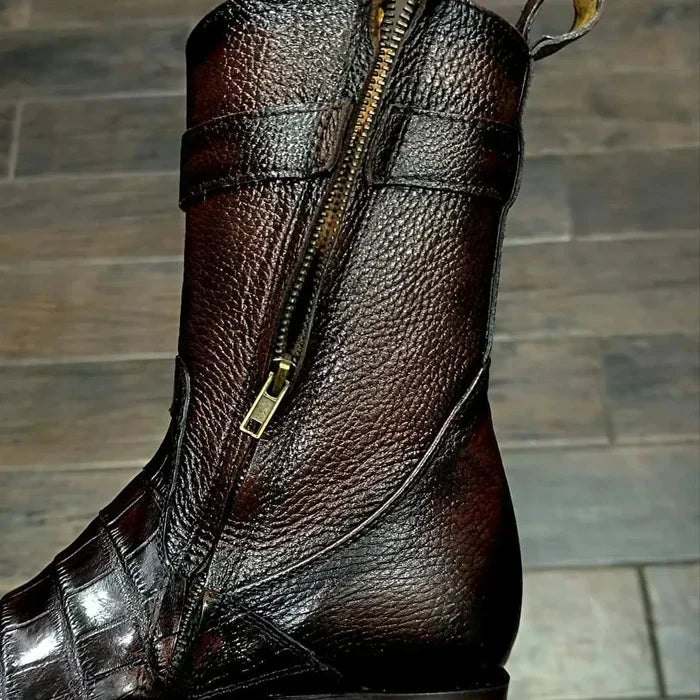 Bota Viking Couro de Jacaré Marrom/Preto com Chapéu e Cinto